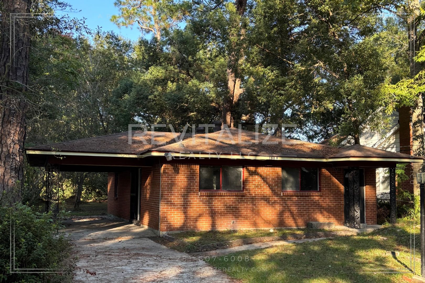 Mobile House: 1009 Cherokee St
