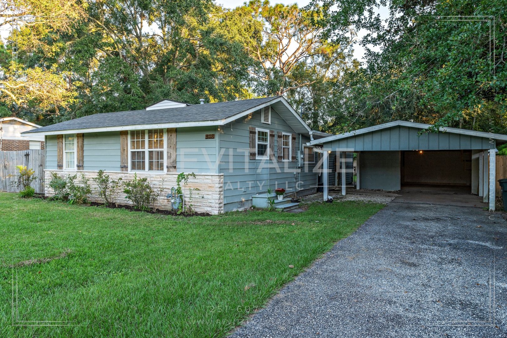 Foley House: 308 West Fig Avenue