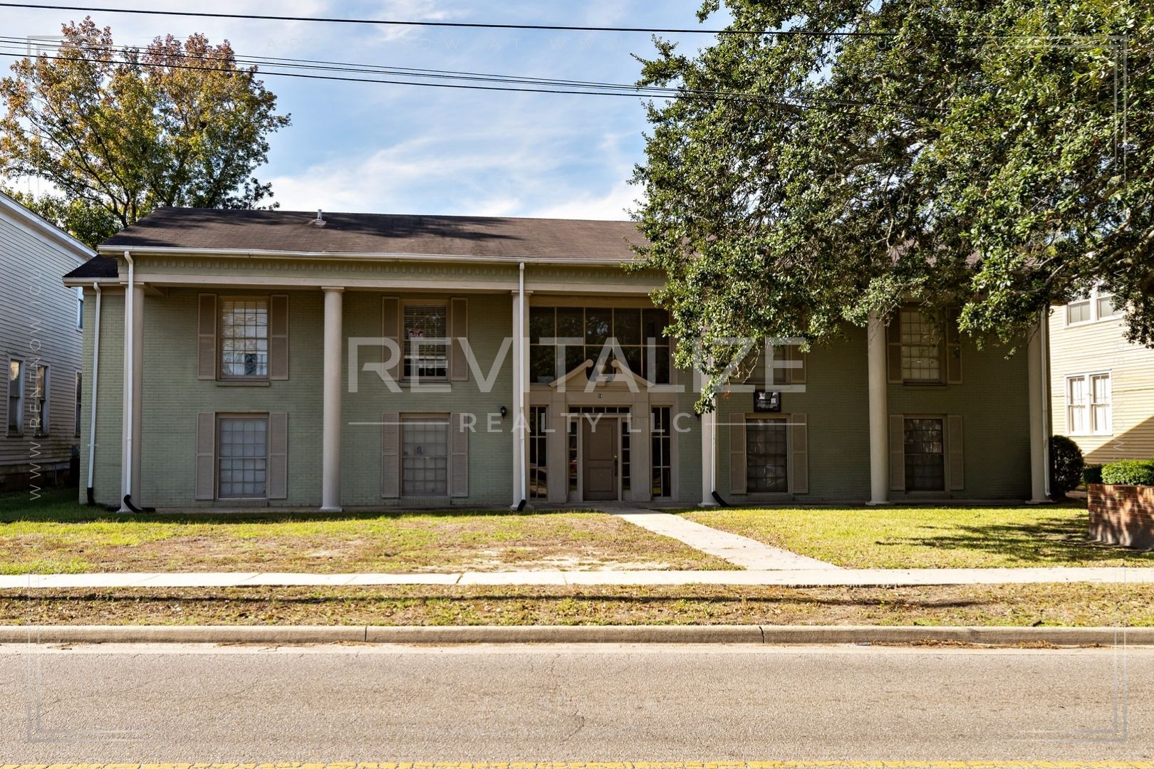 Mobile Apartment: 18 S Catherine St