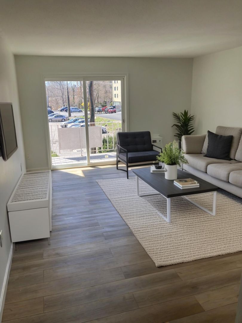 Weymouth Apartment: 31 Vine Street