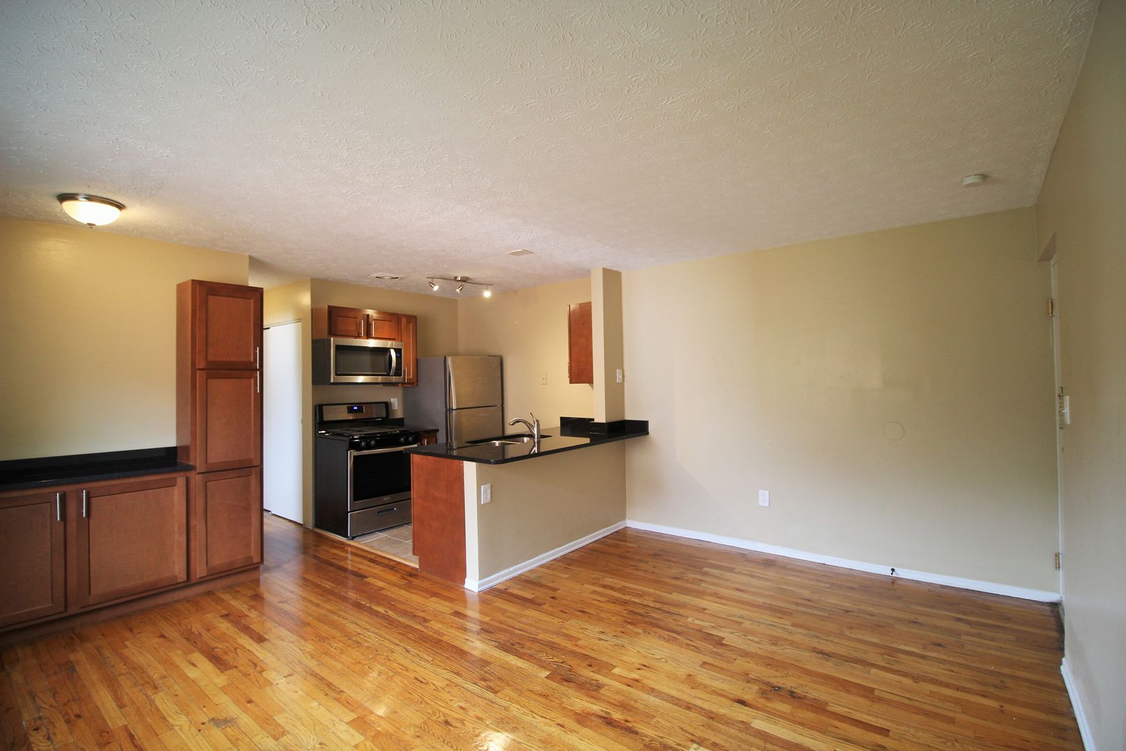 Cincinnati Apartment: 4434 Lafayette Ave.