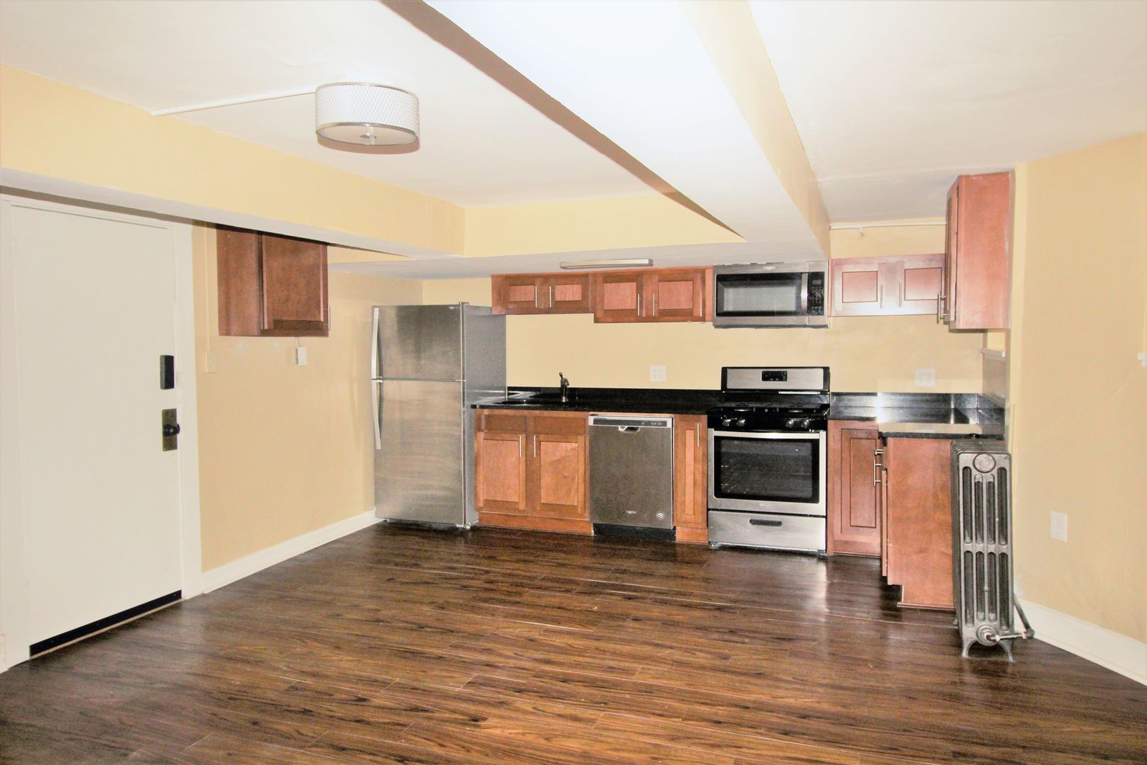 Cincinnati Apartment: 2229 Park Ave.