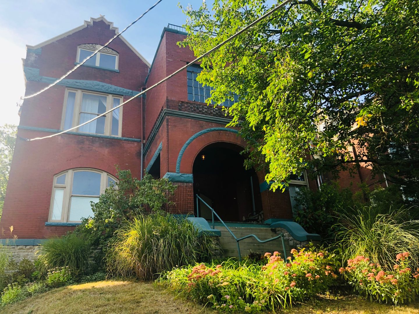 Cincinnati Apartment: 2229 Park Ave.