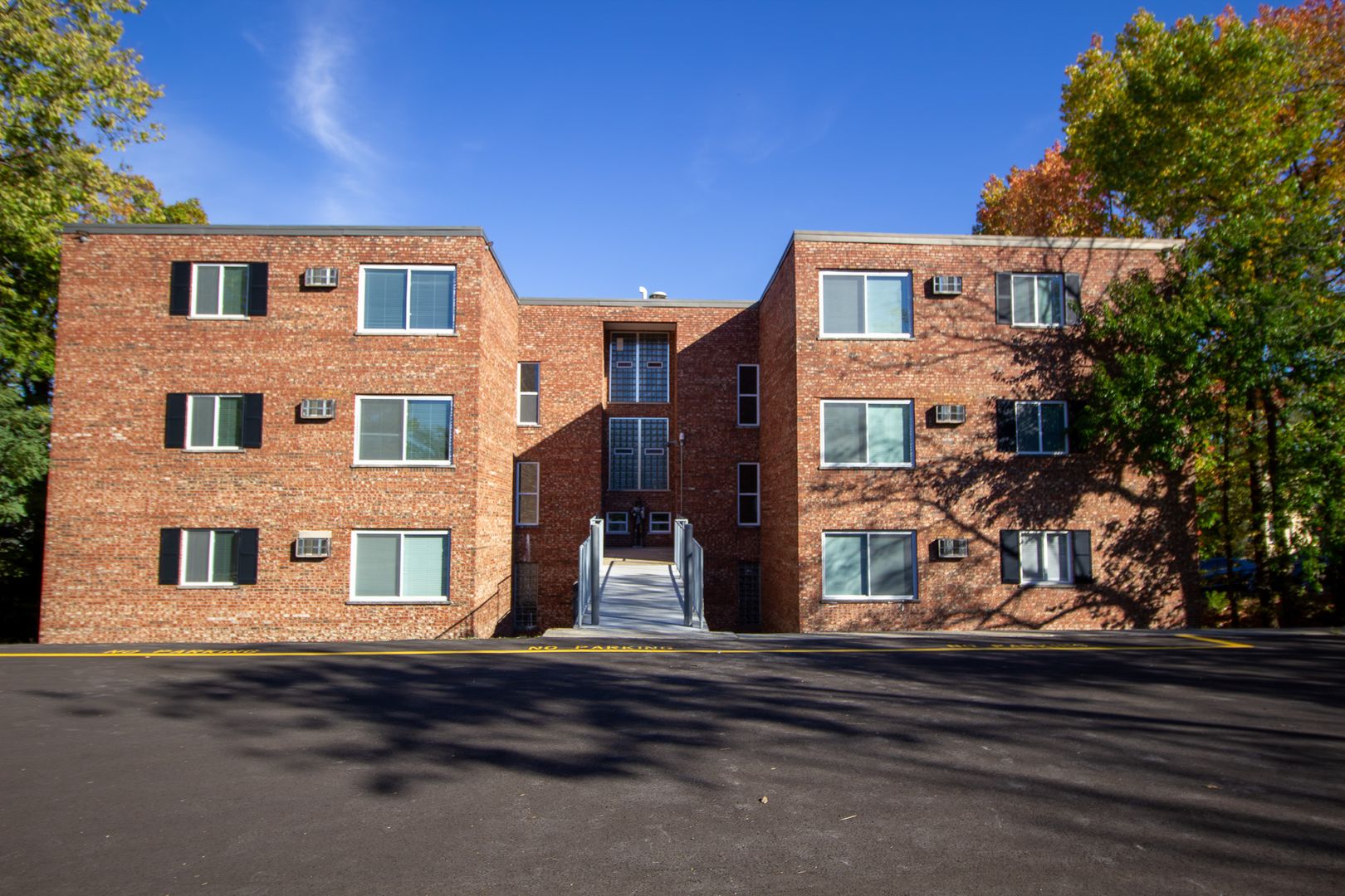 Cincinnati Apartment: 944 Chateau Ave.
