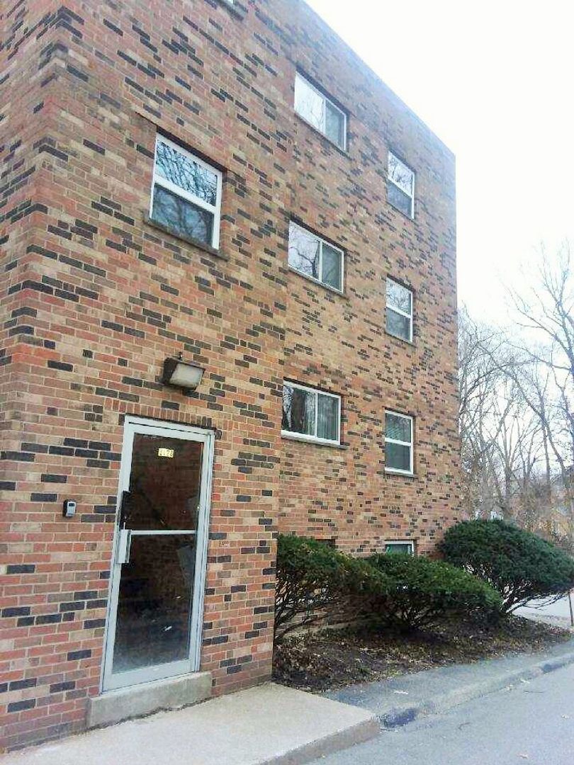 Cincinnati Apartment: 3126-3128 Hackberry St.