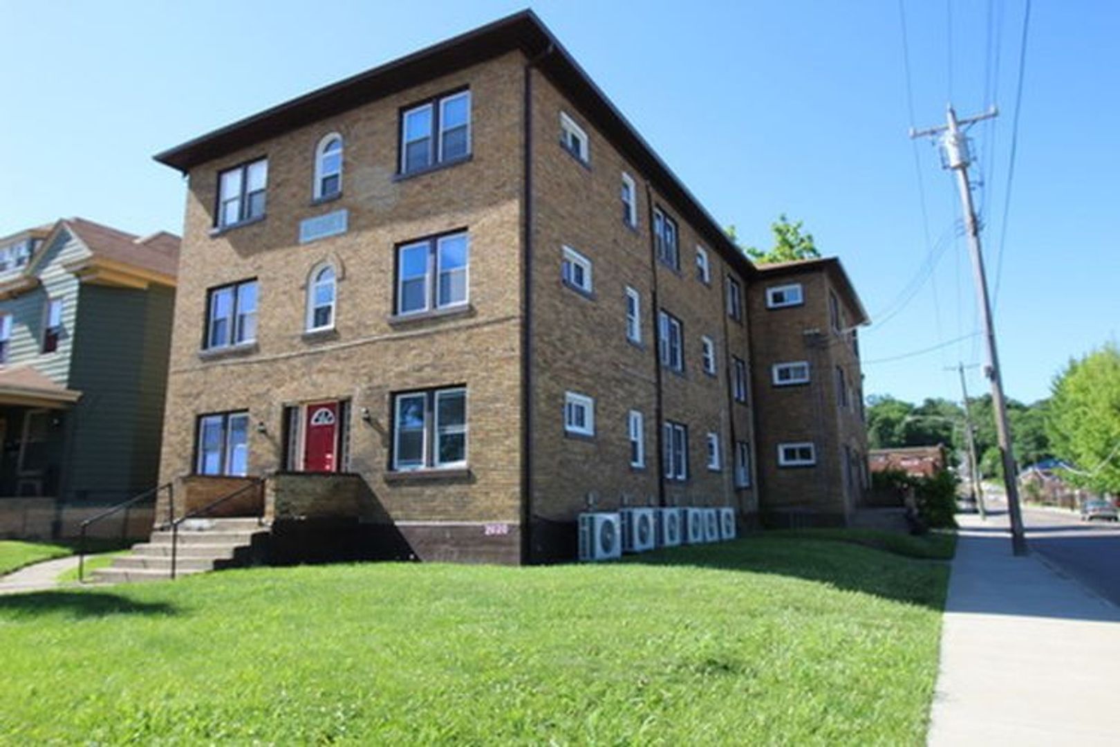 Cincinnati Apartment: 2620 Norwood Ave.