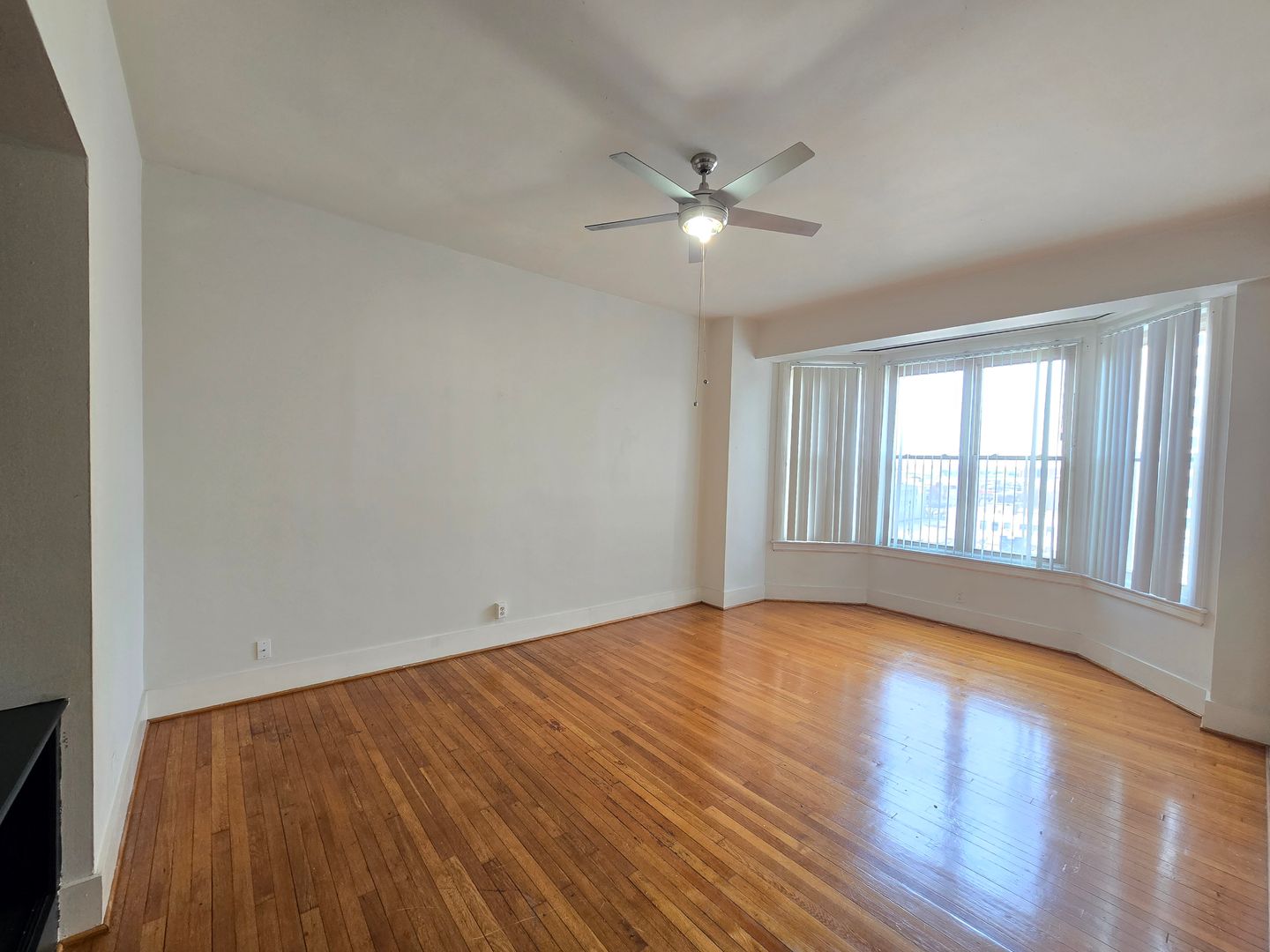 Louisville Apartment: 709 South Third St