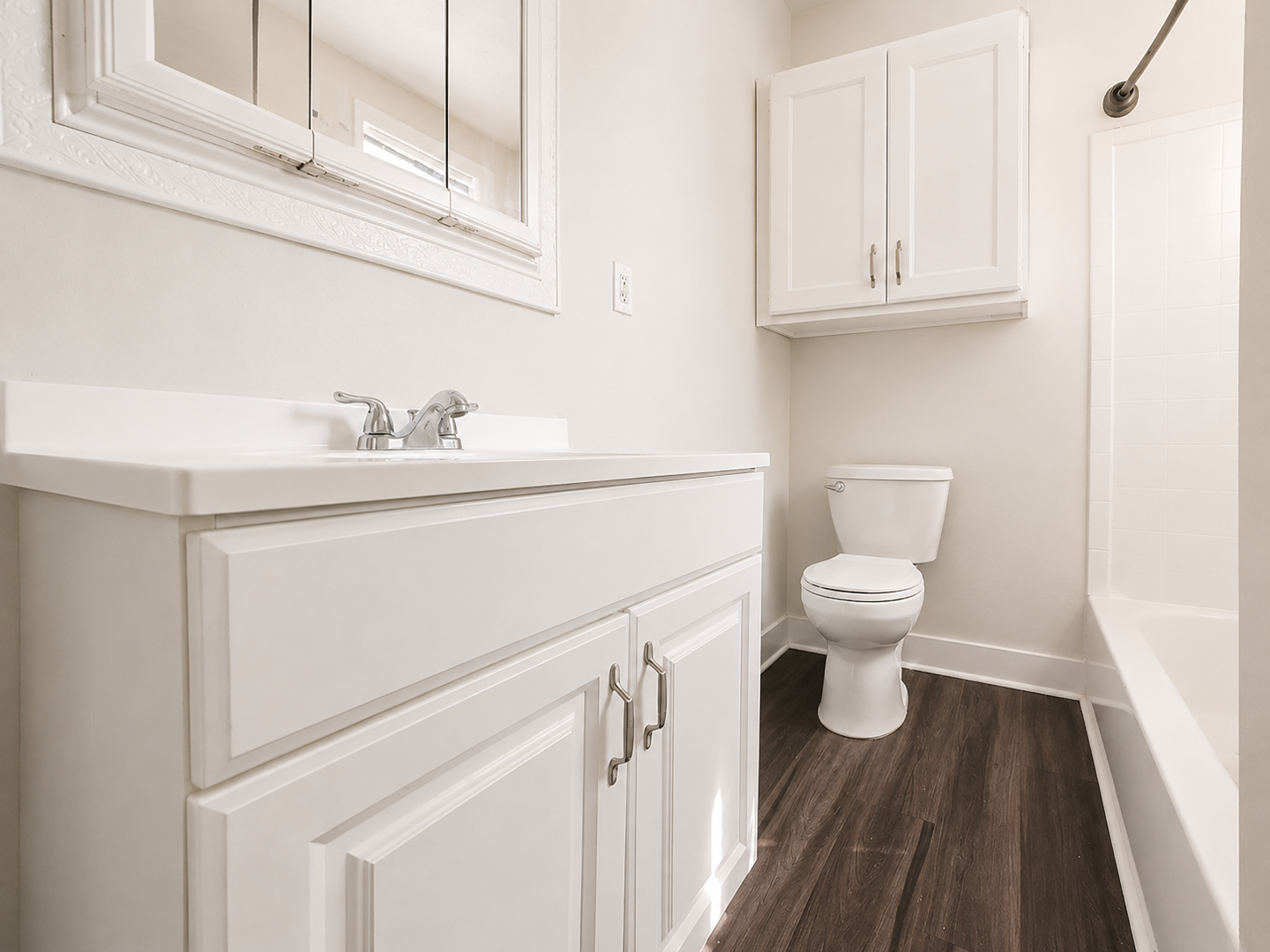 Louisville Apartment: 1801 Roanoke Ave