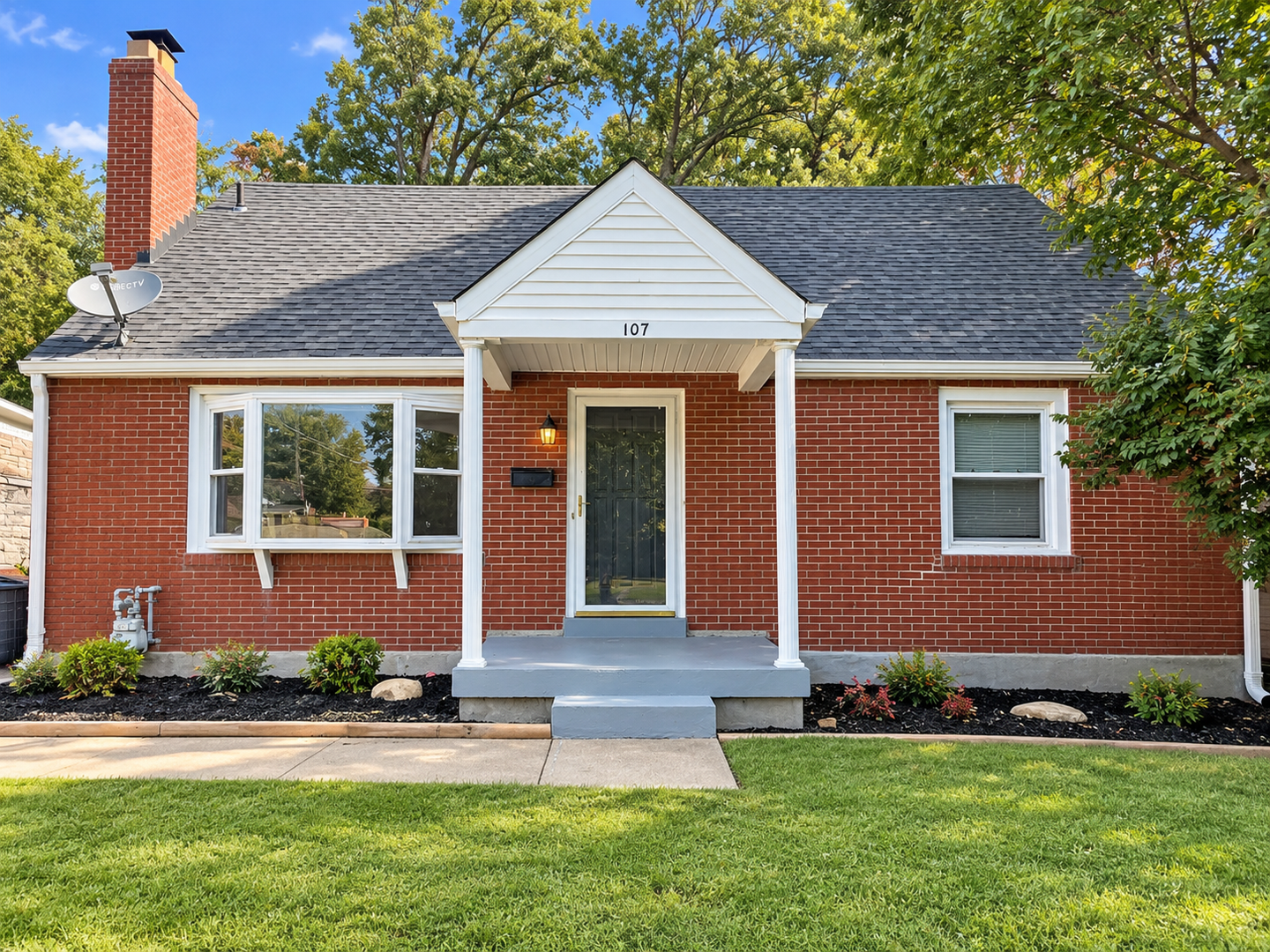 Louisville House: 107 Woodmore Avenue