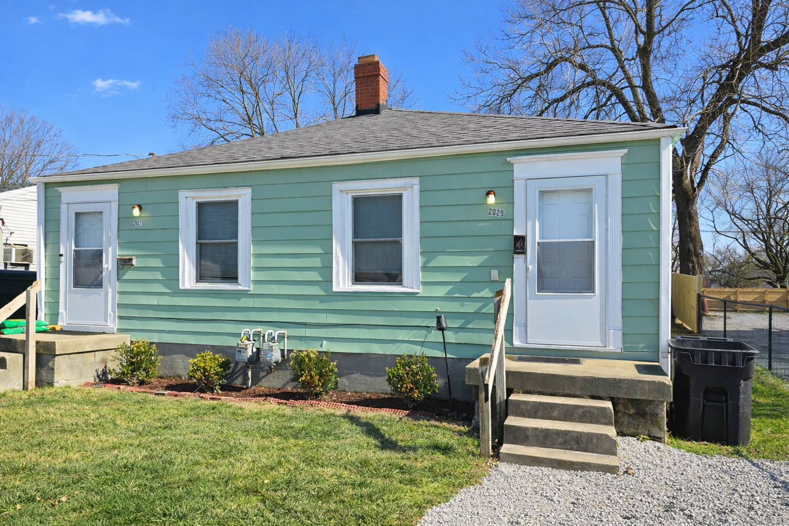 Louisville Apartment: 2027-2029 S 41st St