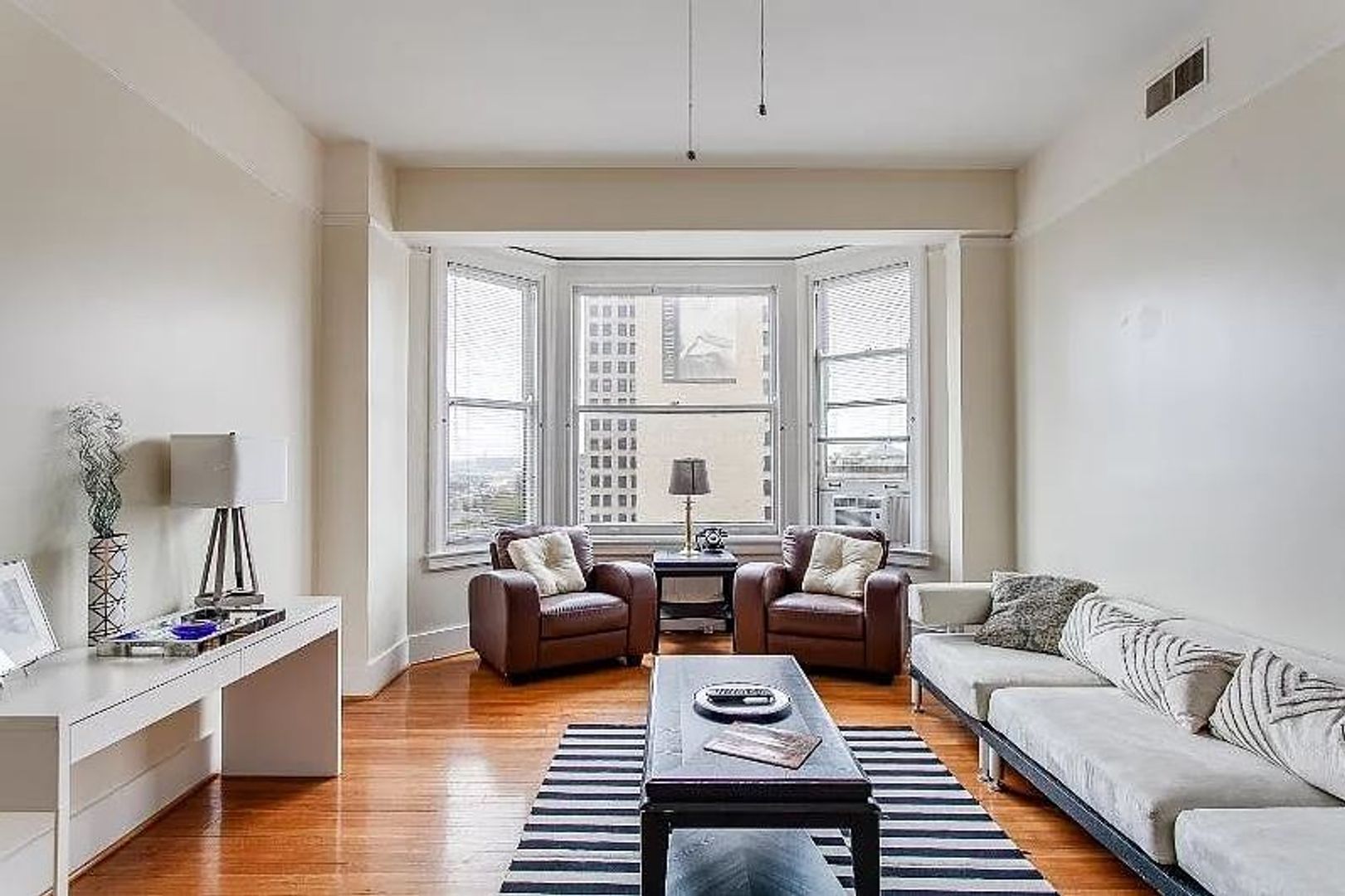 Louisville Apartment: 709 South Third St