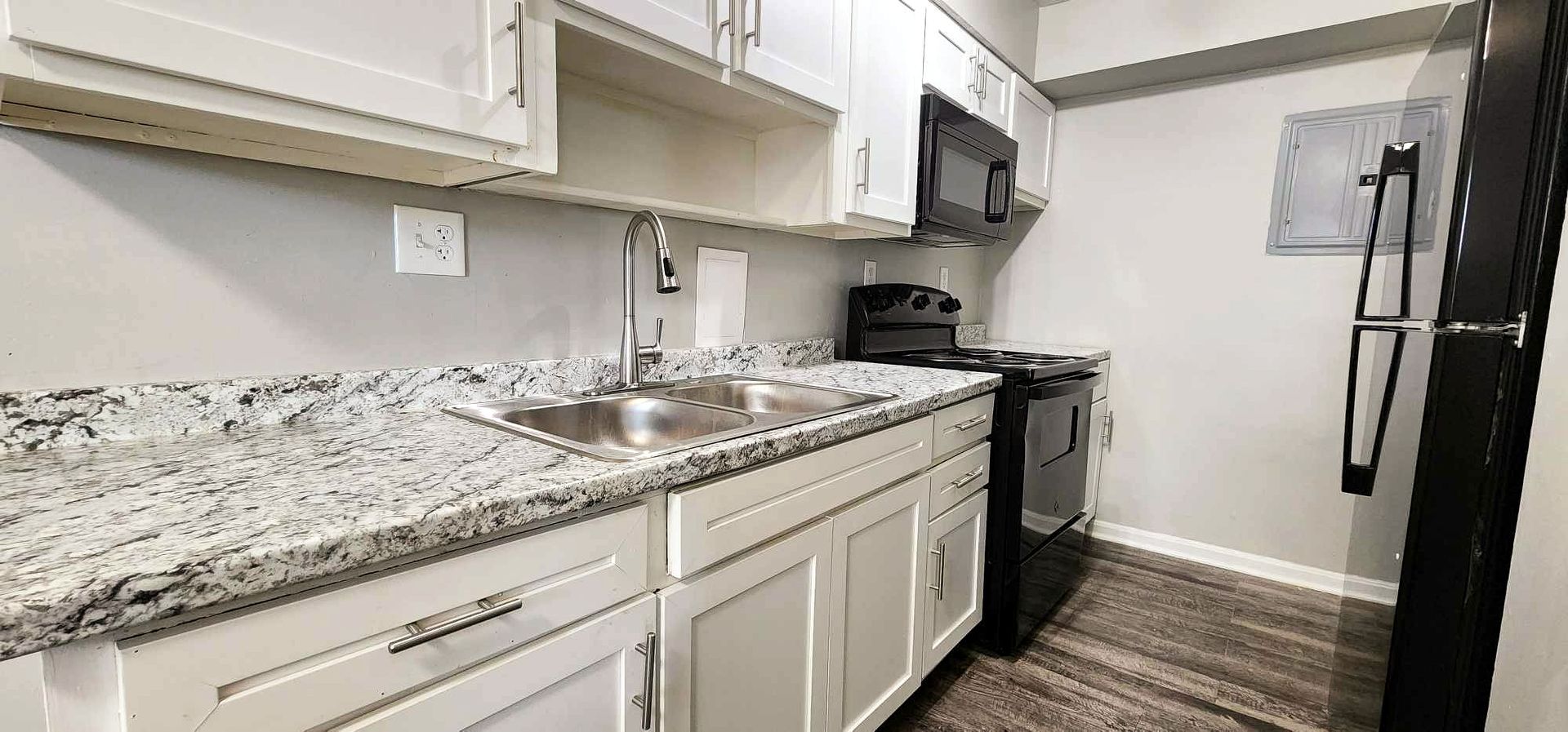 Louisville Apartment: 7320 Southside Dr