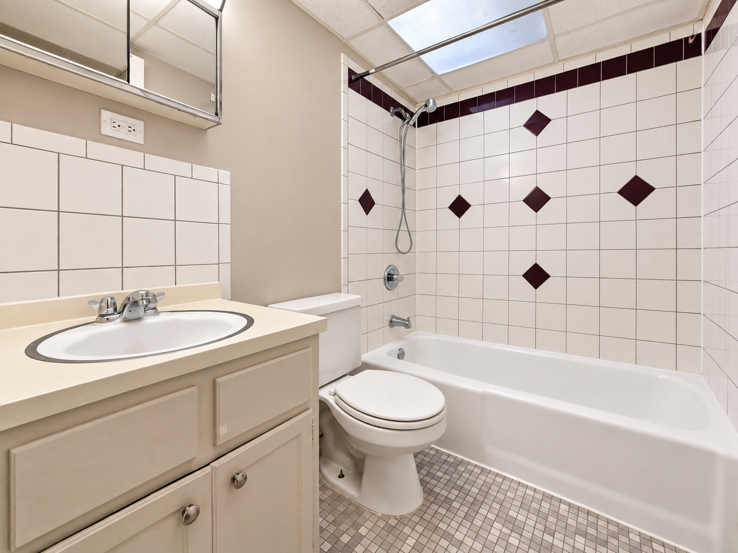 Louisville Apartment: 7320 Southside Dr