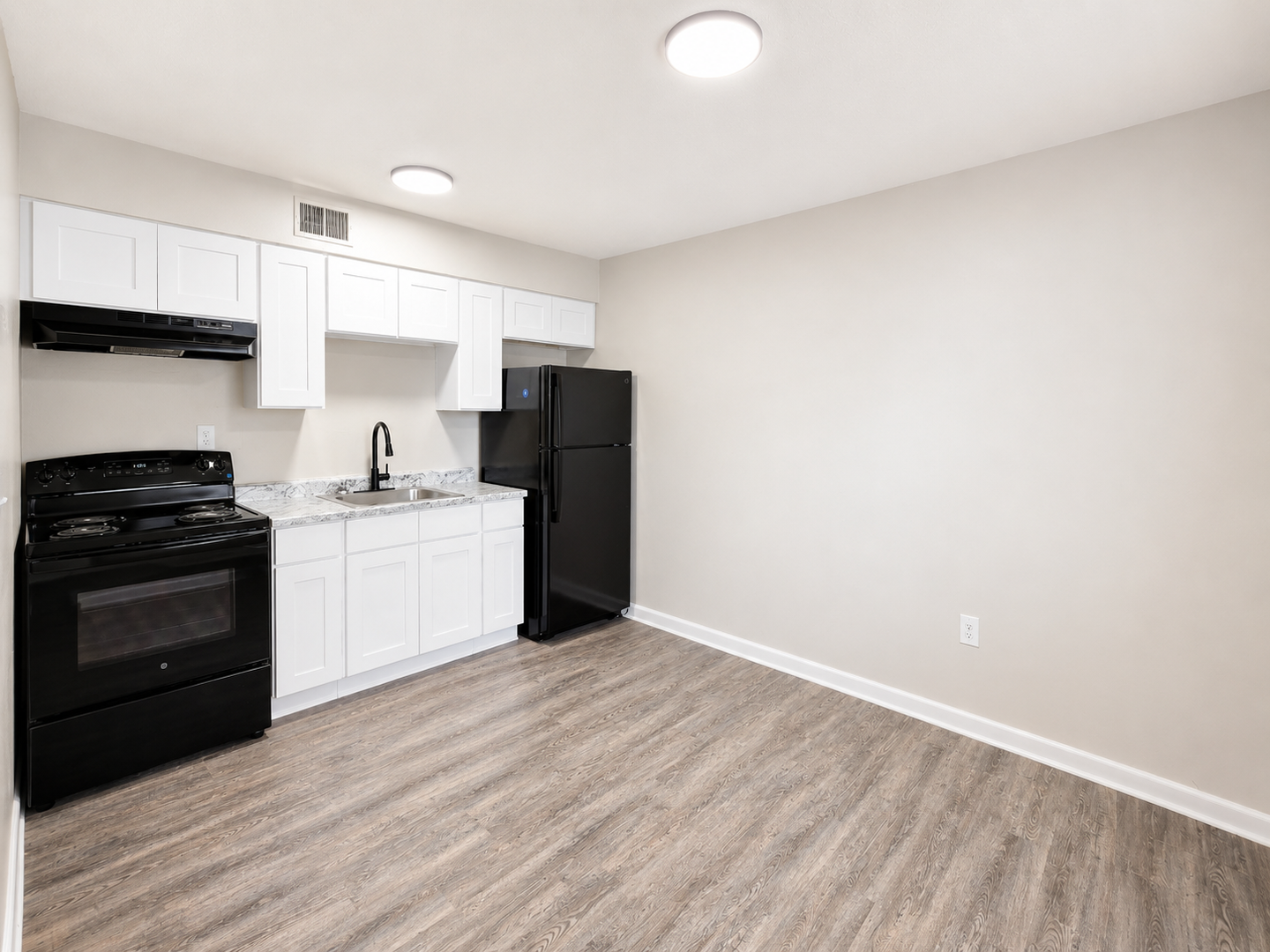 Louisville Apartment: 7320 Southside Dr