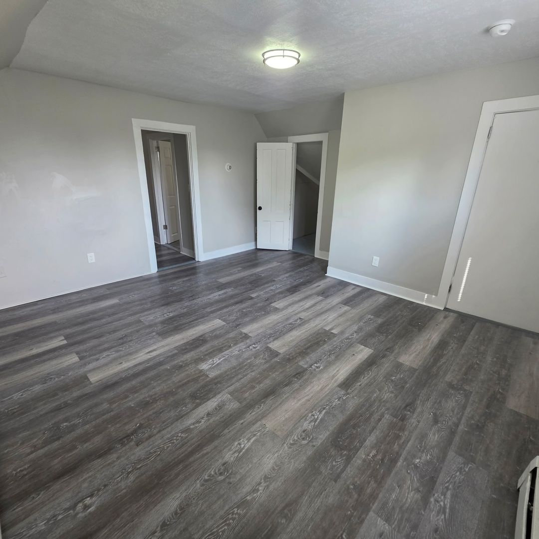 Hartford Apartment: 200-202 Sargeant St