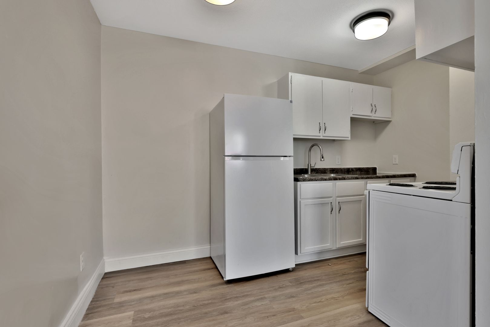 St Paul Apartment: 1032 Duluth St