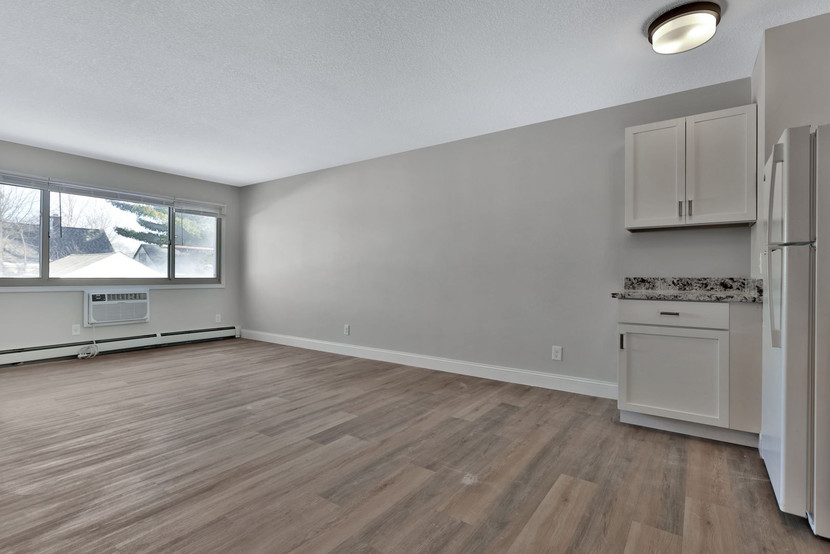 St Paul Apartment: 1032 Duluth St