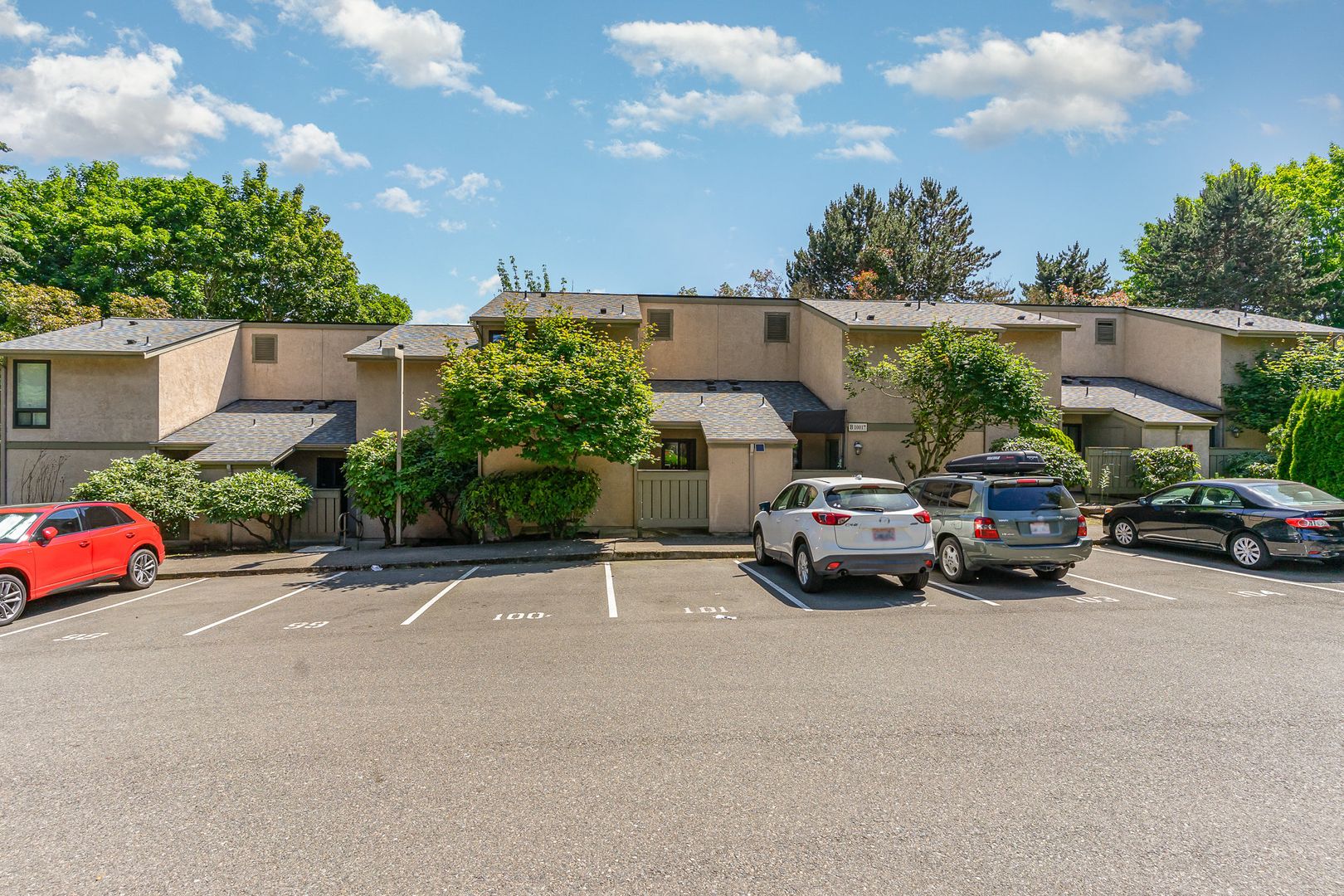 Kirkland House: 10017 Ne 138th Pl