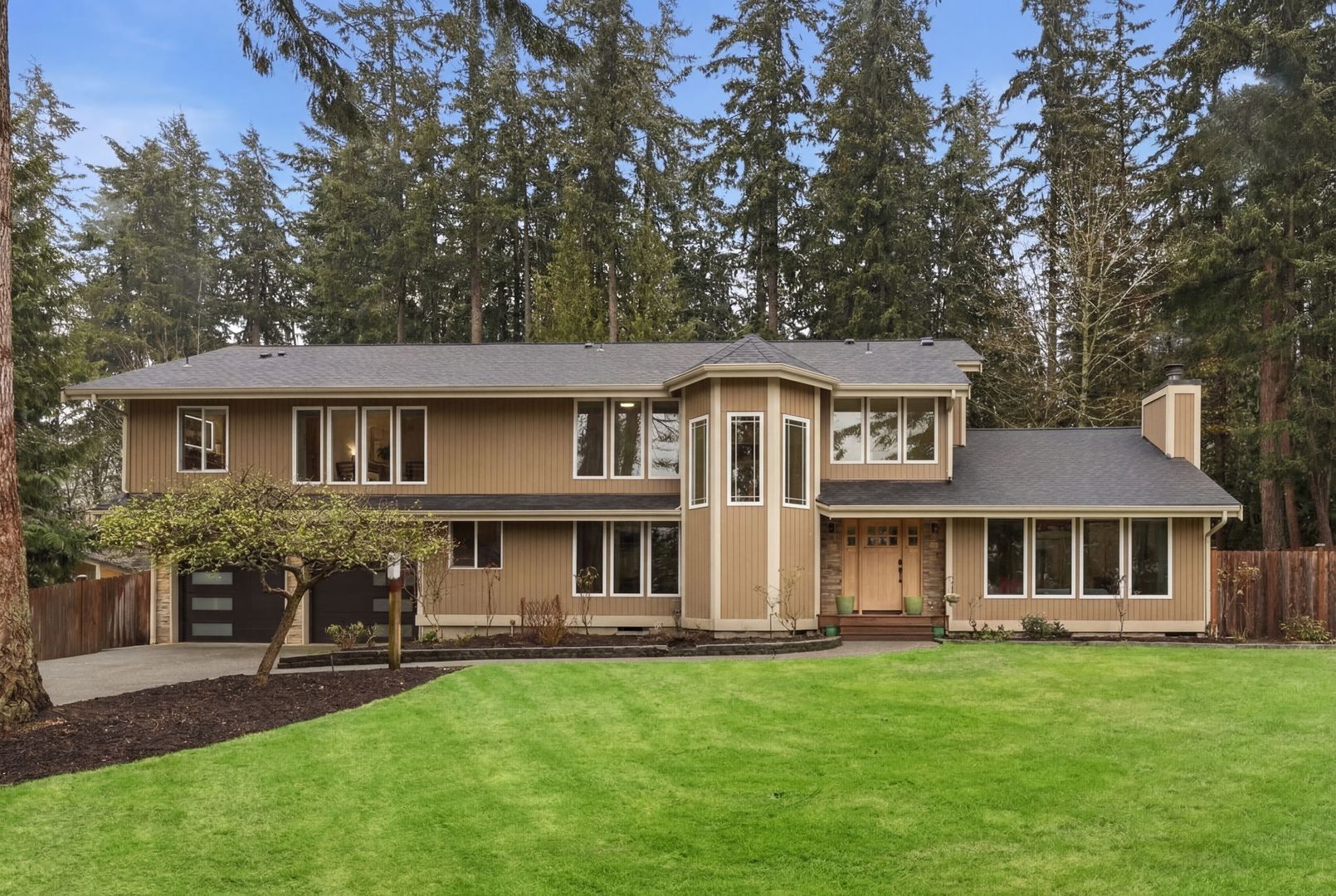Woodinville House: 16006 Ne 160th St
