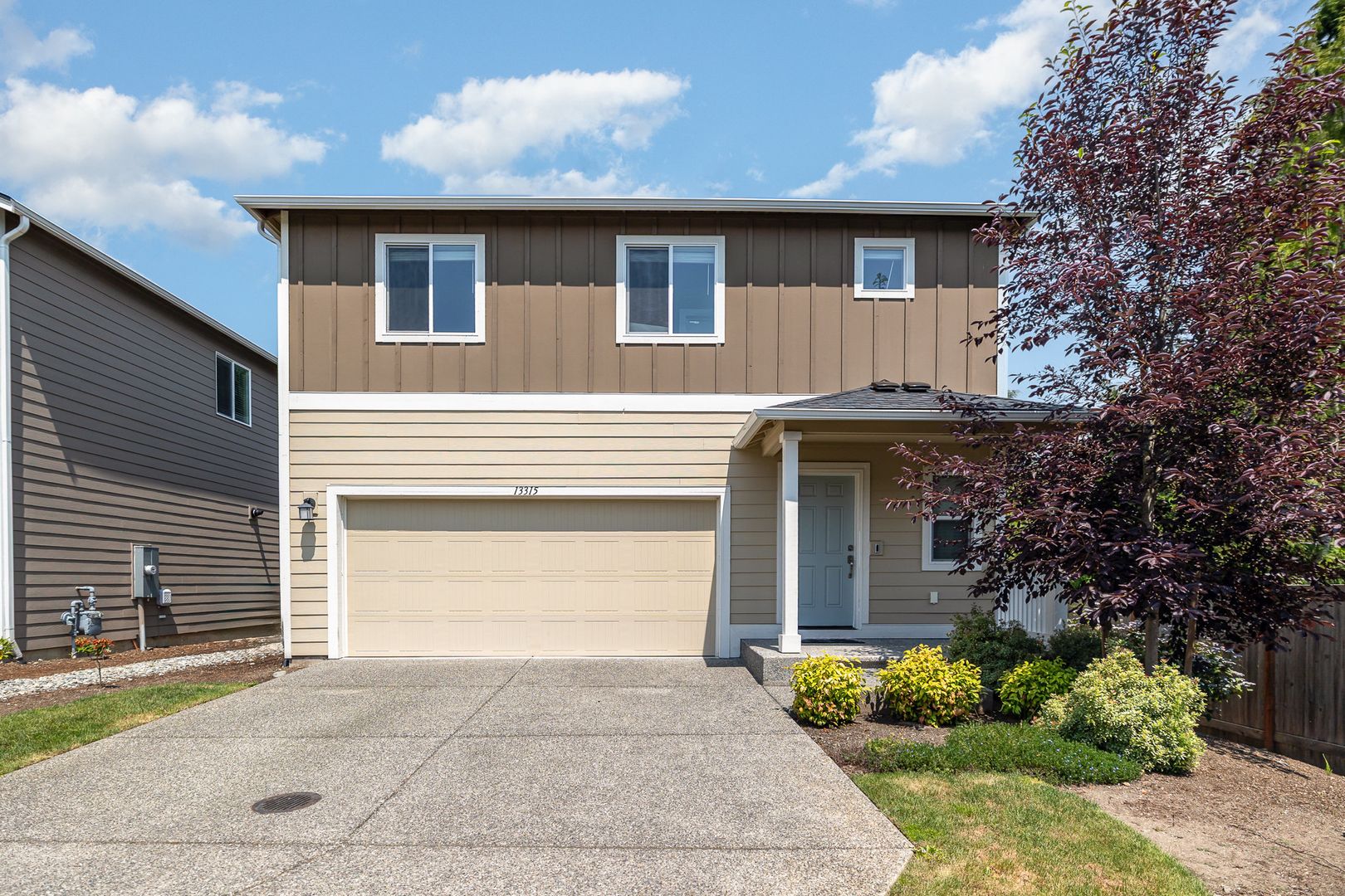 Sultan House: 13315 326th Ct Se