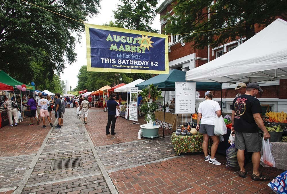 Augusta House: 2840 Lombardy Ct