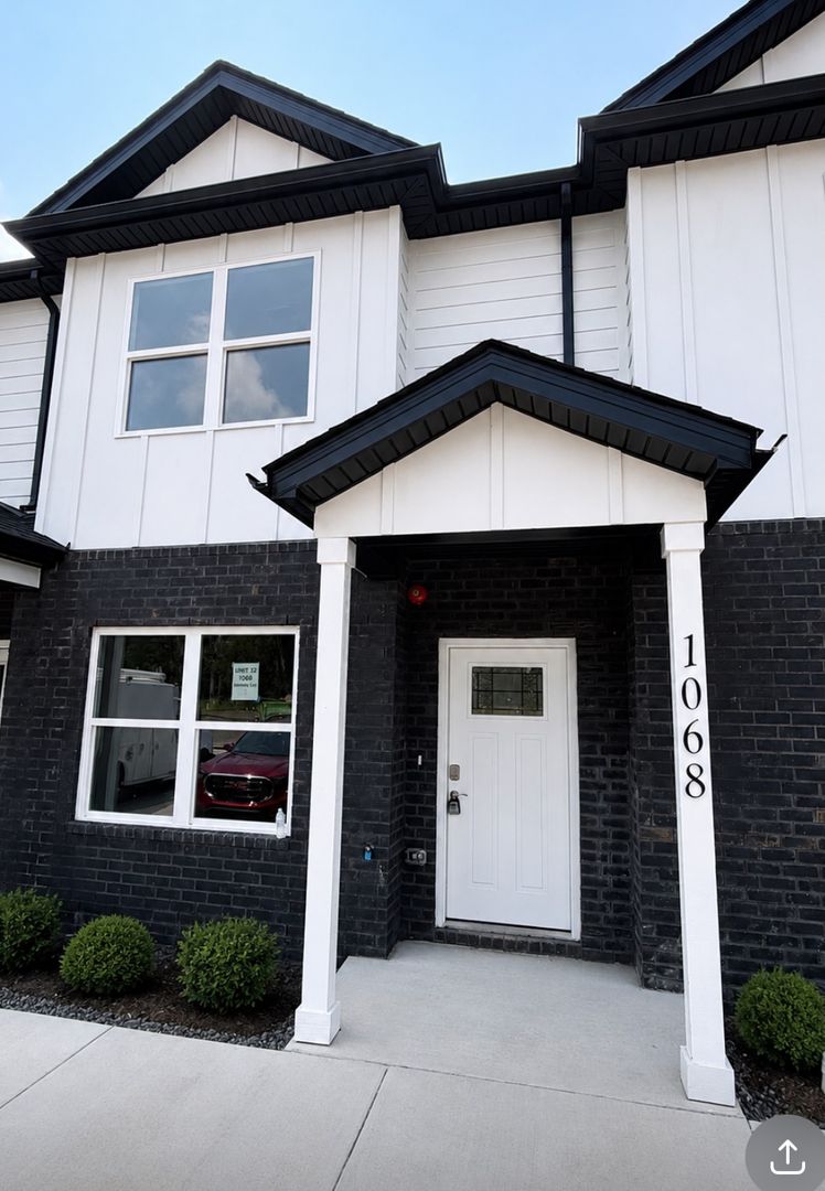 Springfield Apartment: Serenity Ln