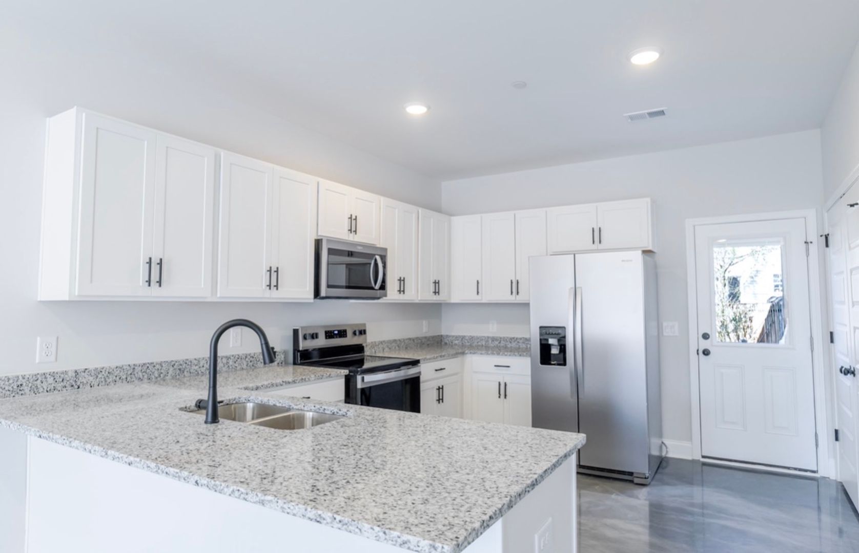 Springfield Apartment: n/a