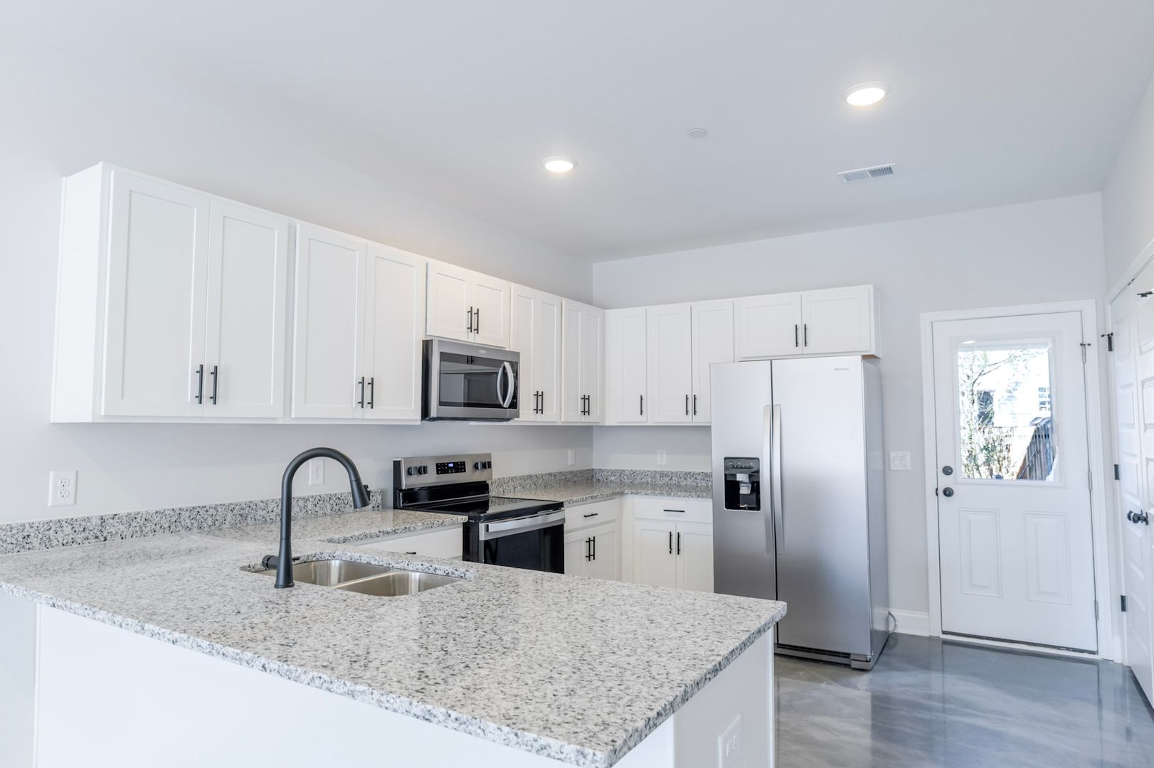 Springfield Apartment: Serenity Ln