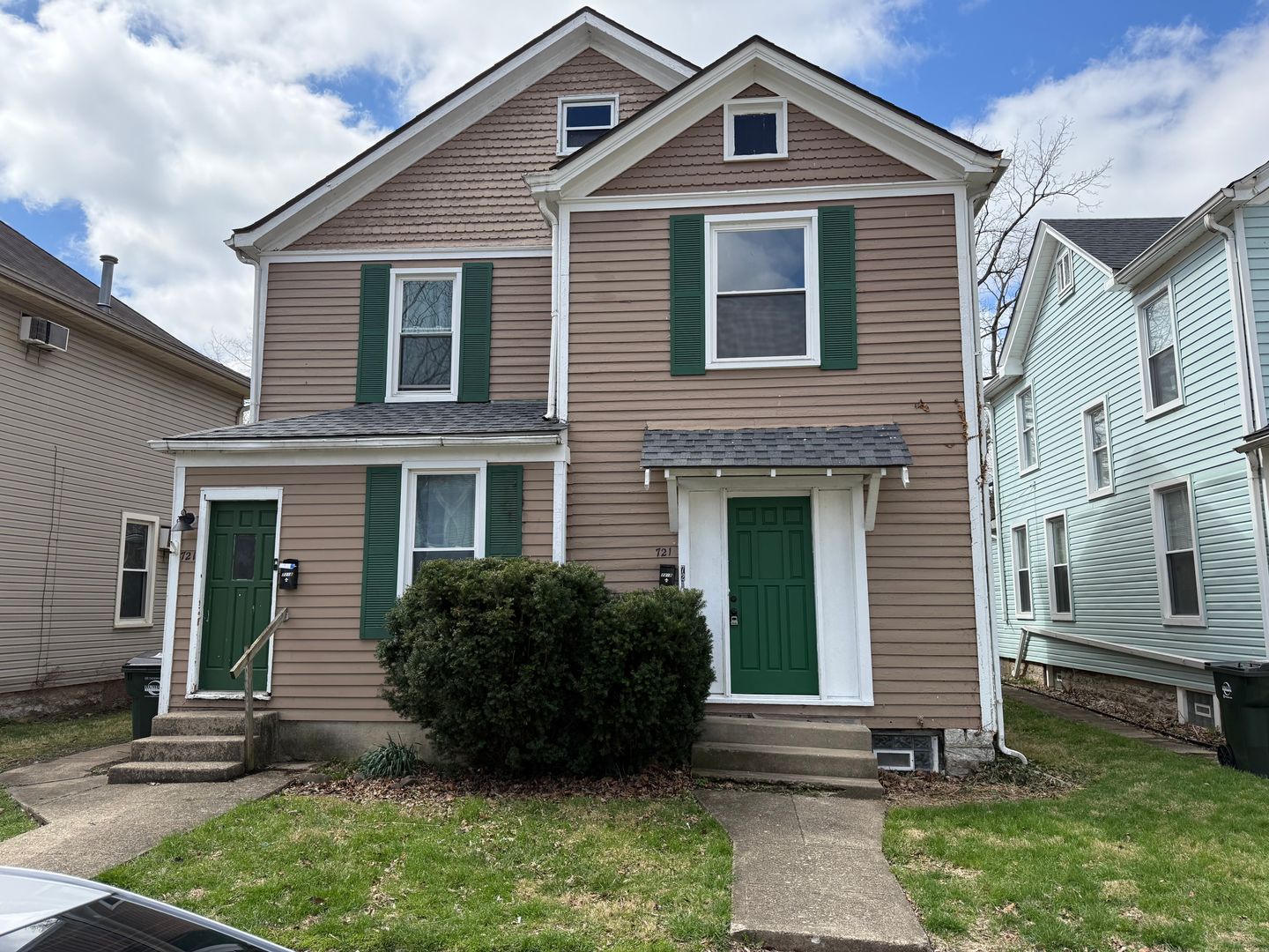 Hamilton Apartment: 721 Ross Avenue