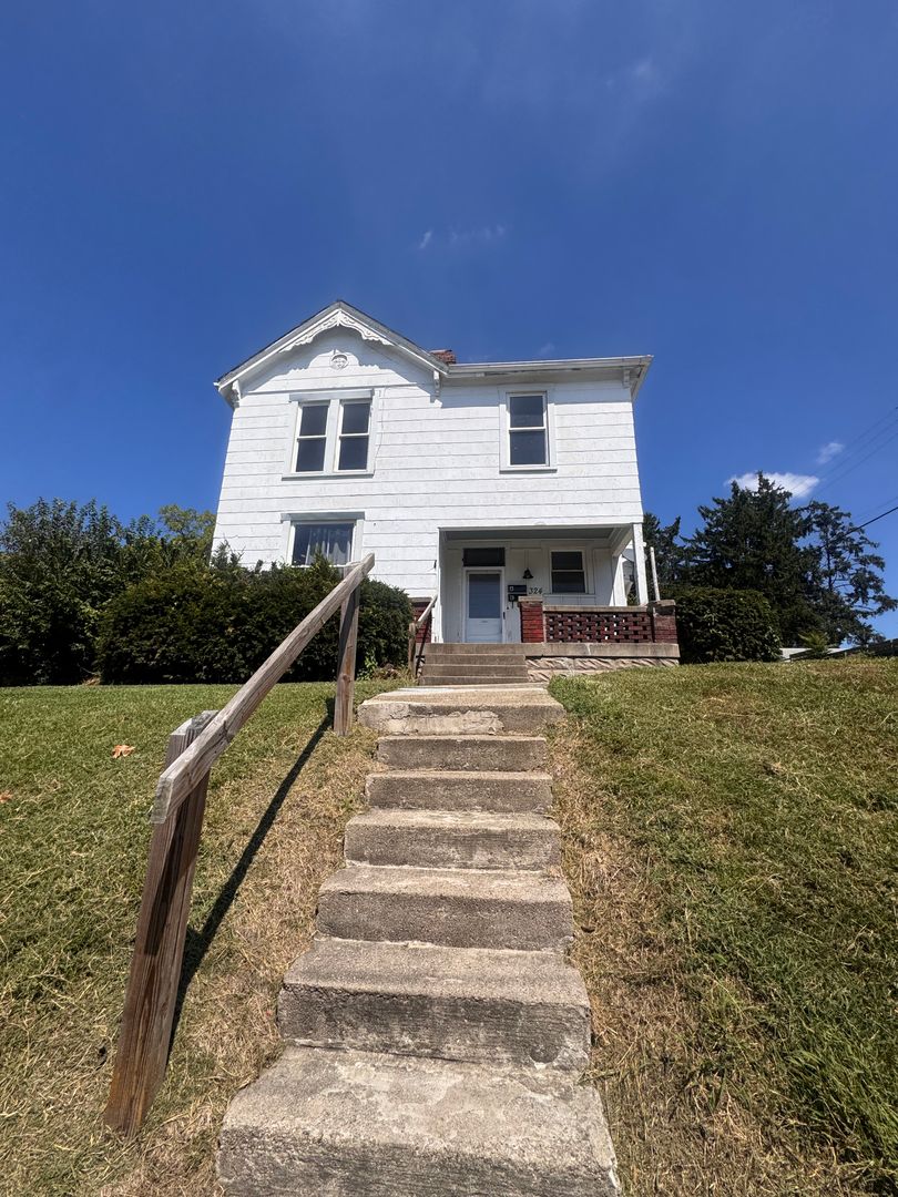 Hamilton Apartment: 324 Liberty Avenue