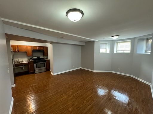 Available NOW- NO Applications Fees! No Security Deposits! – photo 1