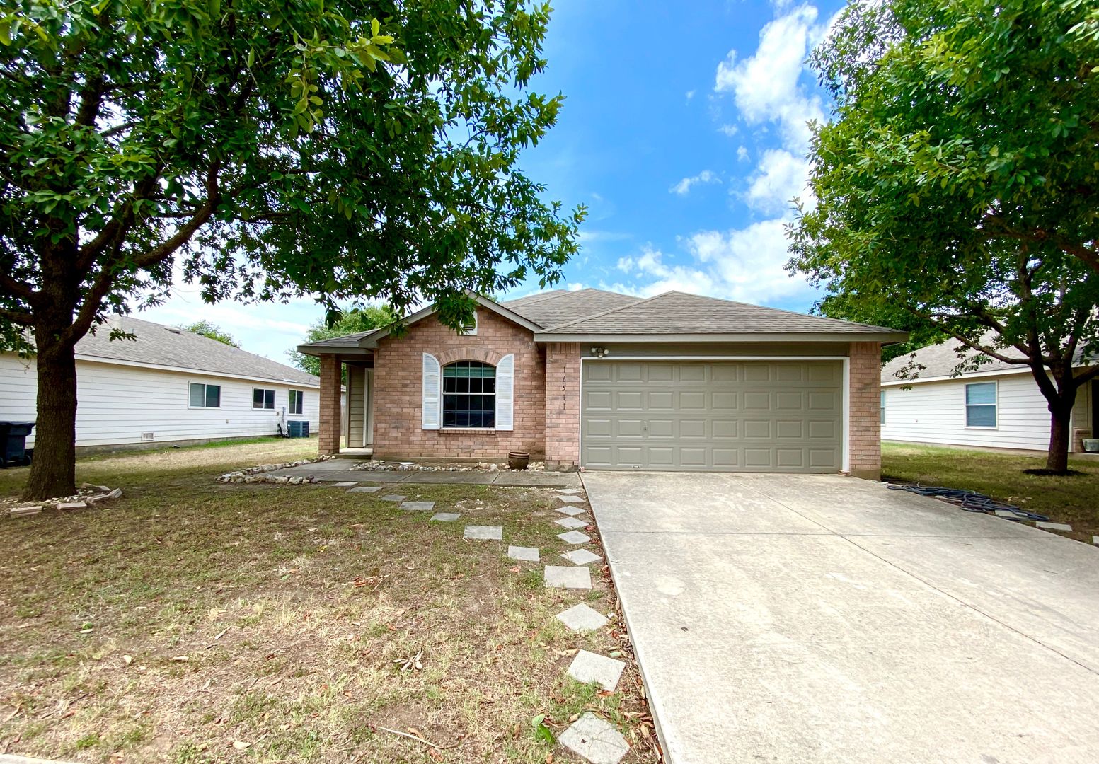 SELMA House: 16511 CABALLO VALLEY