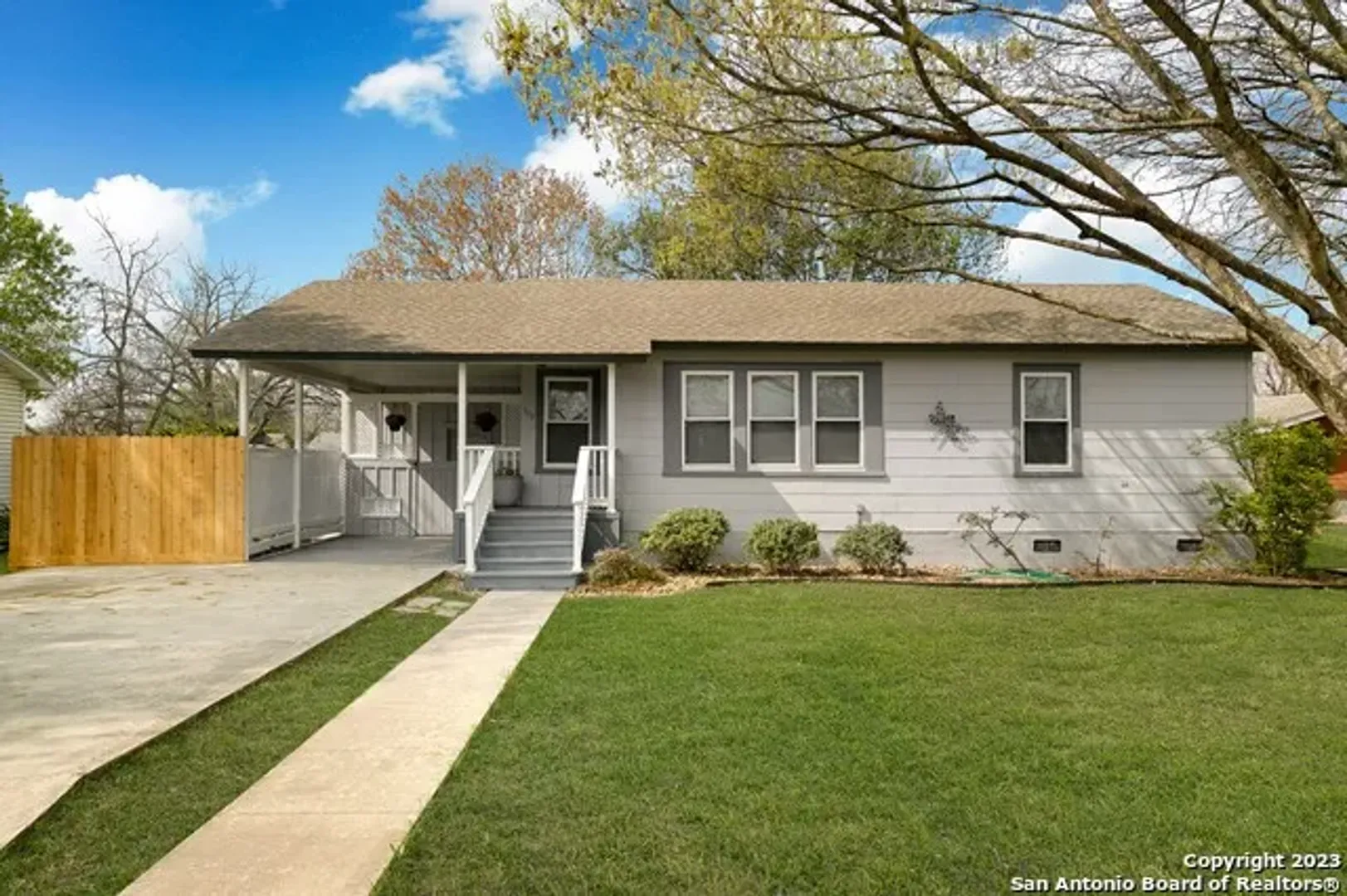 SCHERTZ House: 309 AERO AVE