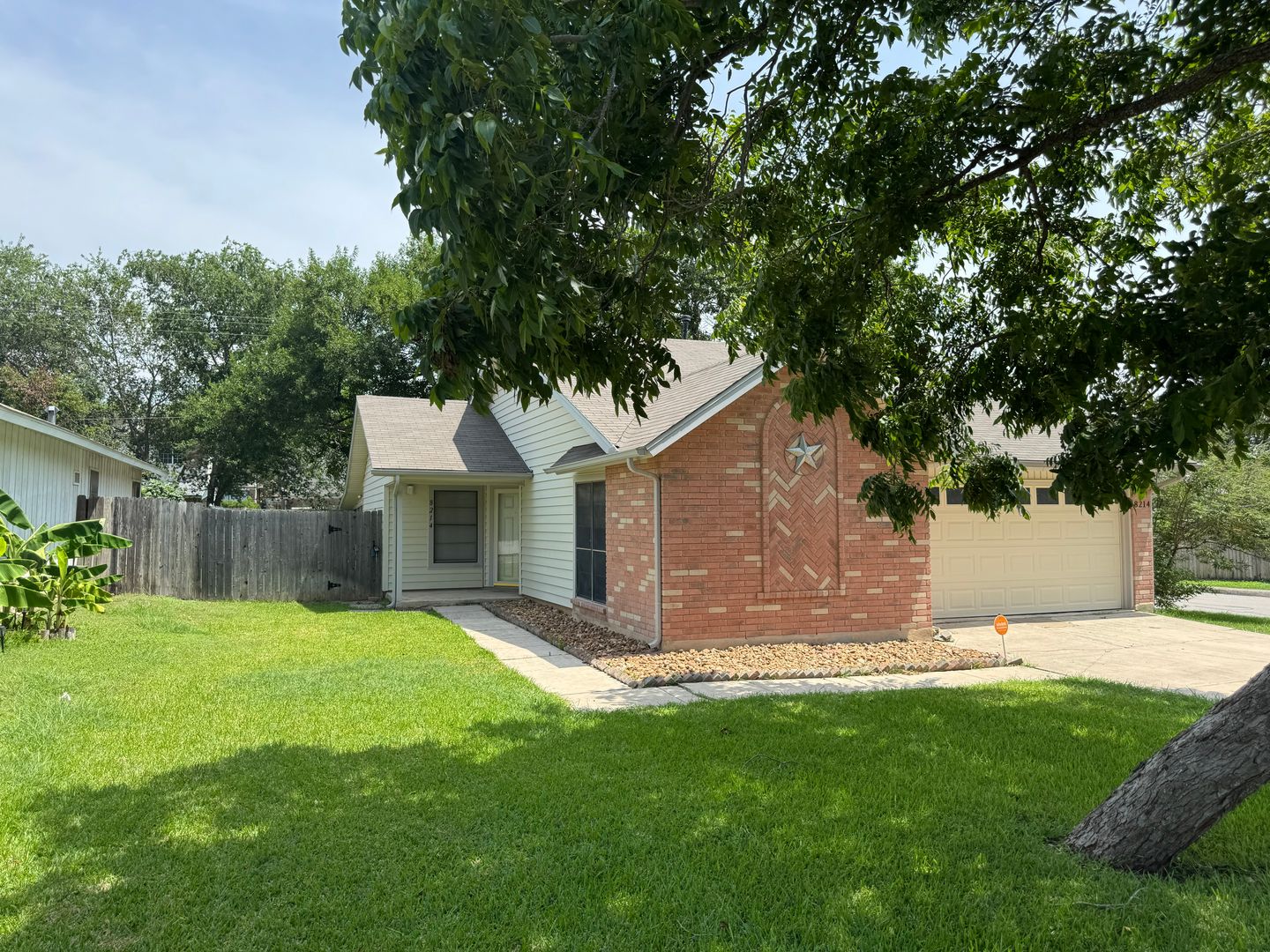 CONVERSE House: 8214 SPRING TOWN ST