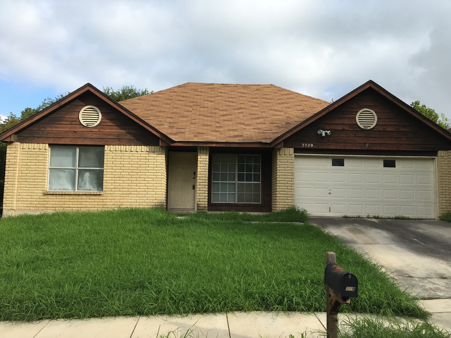 CIBOLO House: 3329 COUNTRY VIEW