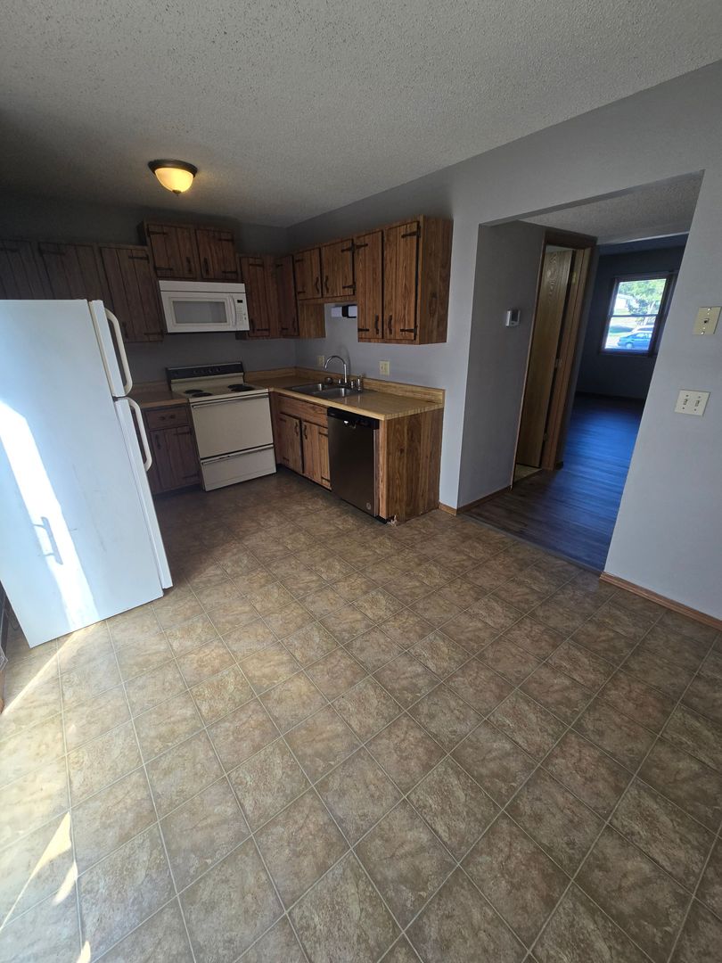 Desloge Apartment: 720 Monroe Street