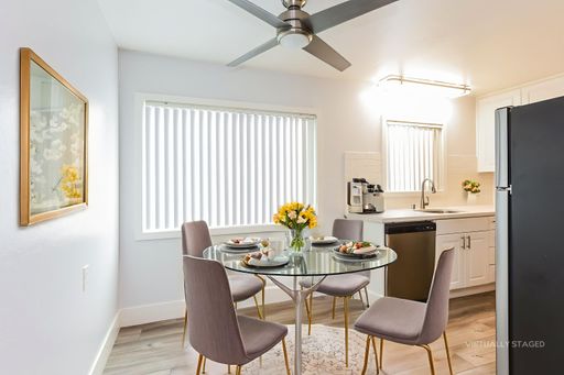 2BR/1 Bath Modern Mid Century – photo 1