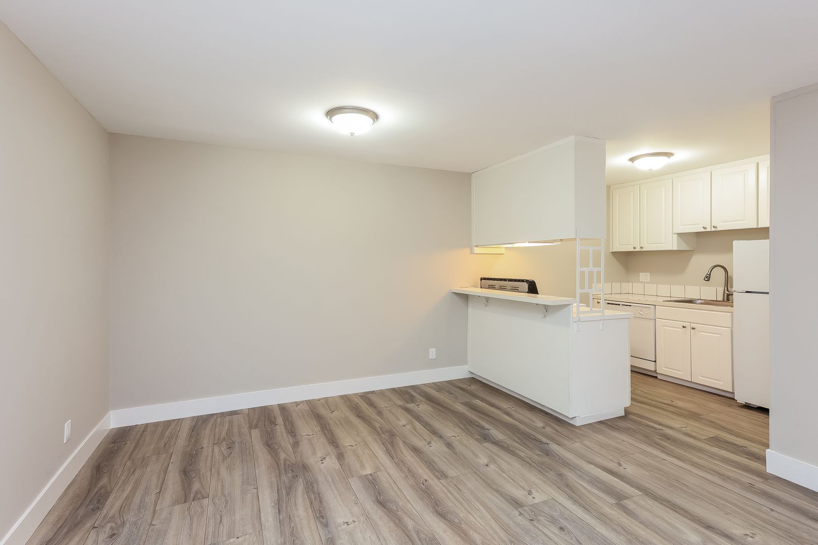 Walnut Creek Apartment: 1400 Creekside Drive