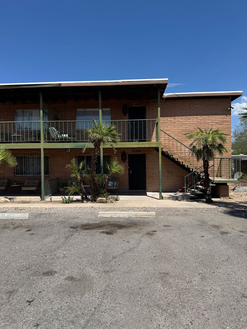 Tucson Condo: 3208 E Almartin