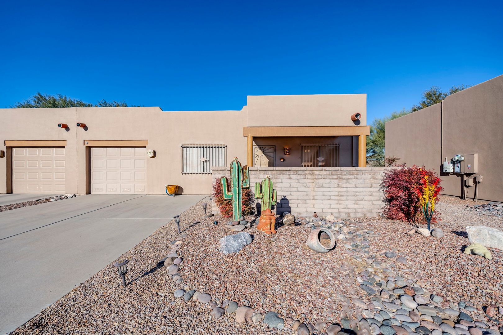 Green Valley Townhome: 3732 S. Paseo De Los Nardos