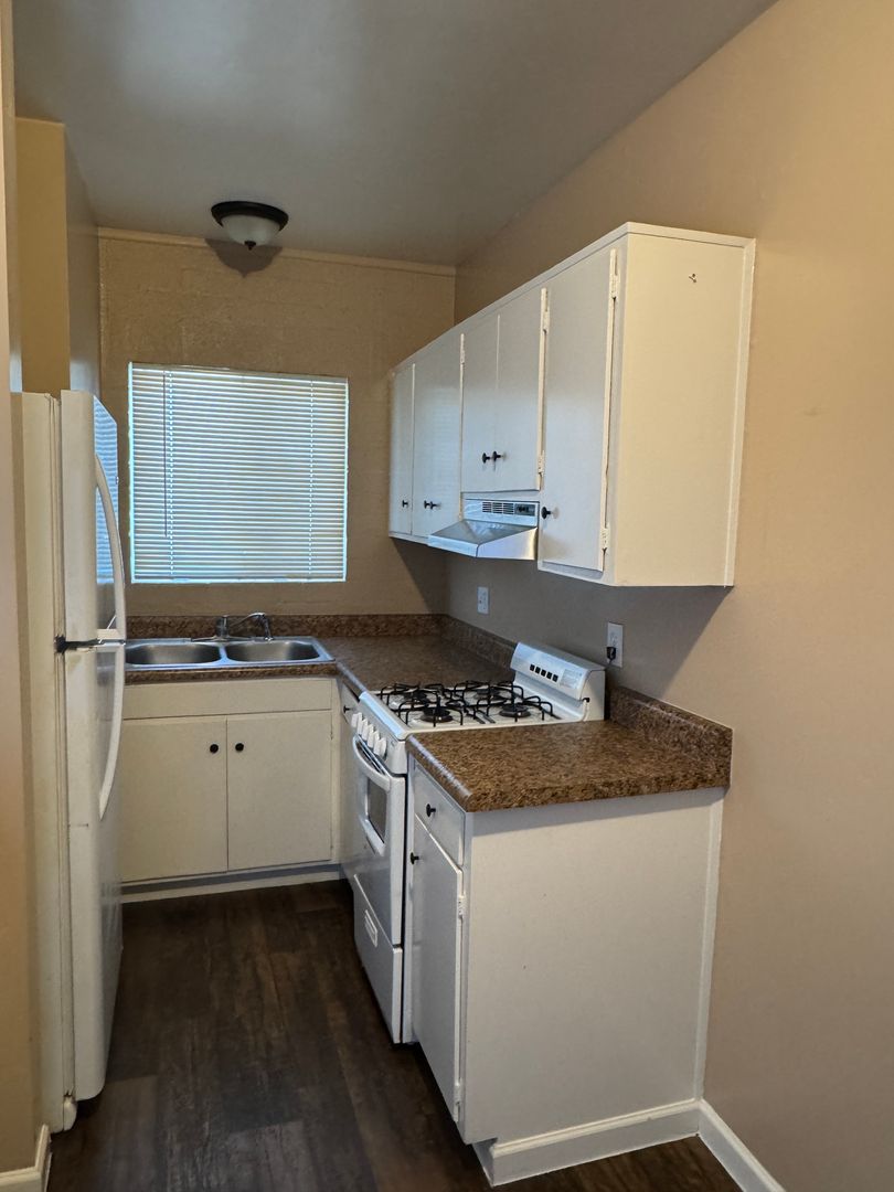 Tucson Apartment: 4302 E Bellevue St
