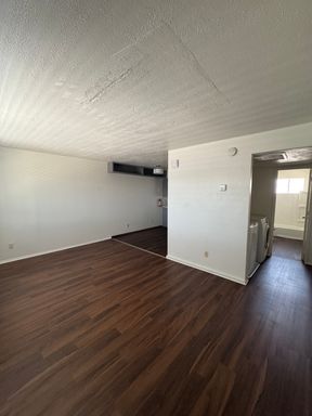 Sleek 2BD/1BA Midtown Tucson Residence w/ In-Unit W/D & No Carpet | 85716 – photo 1