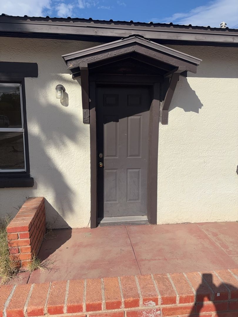 Tucson Apartment: 204 W. Kelso Street