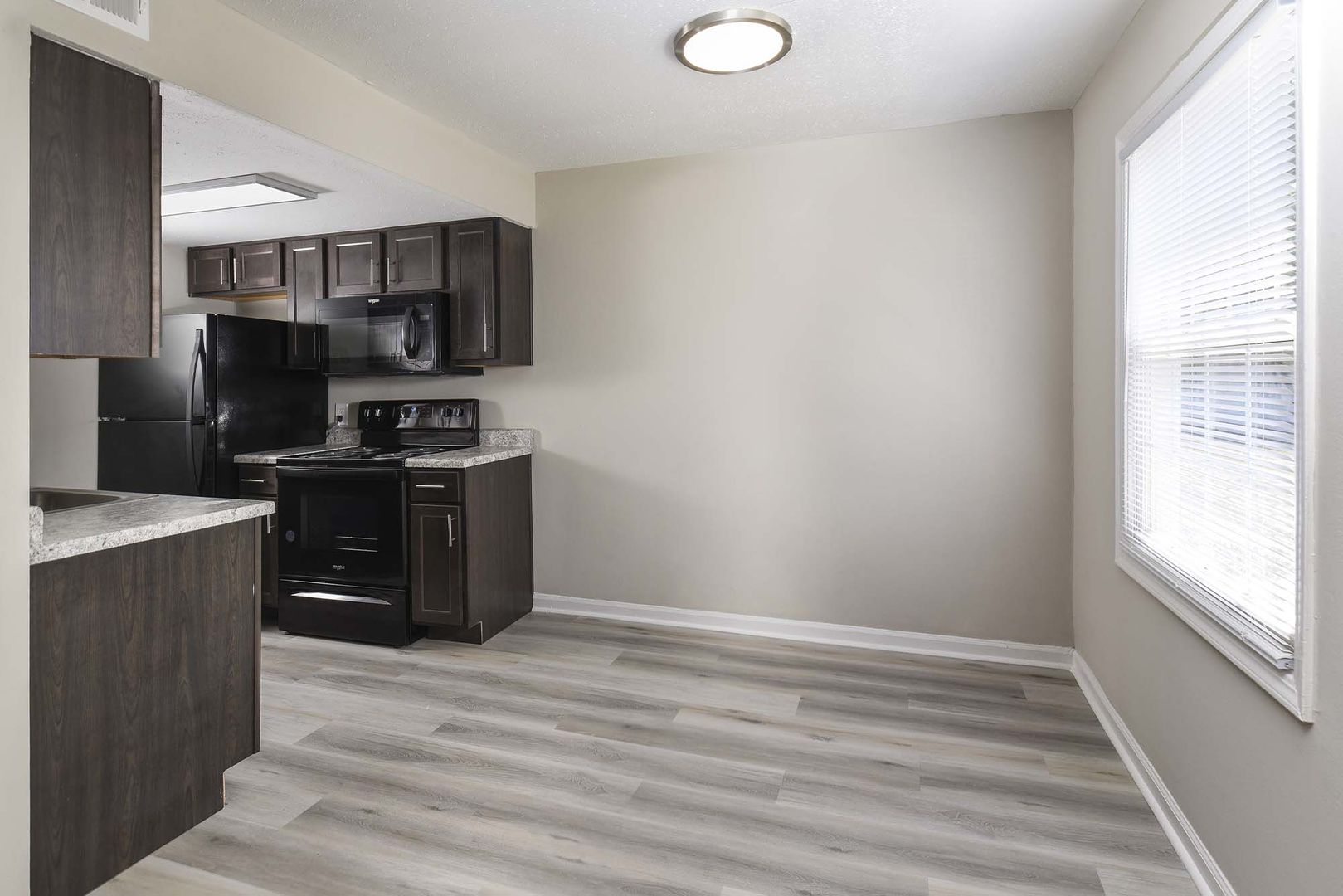 The George Apartment Homes 14 of 20