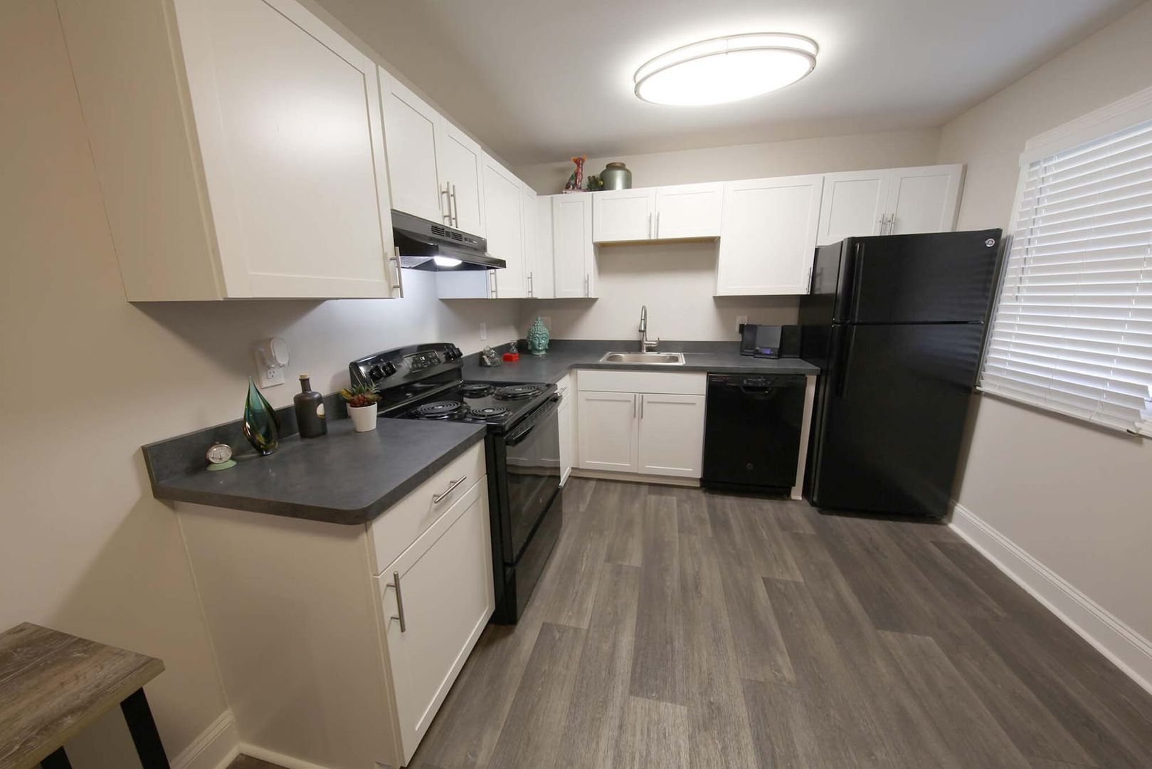 The George Apartment Homes 9 of 20
