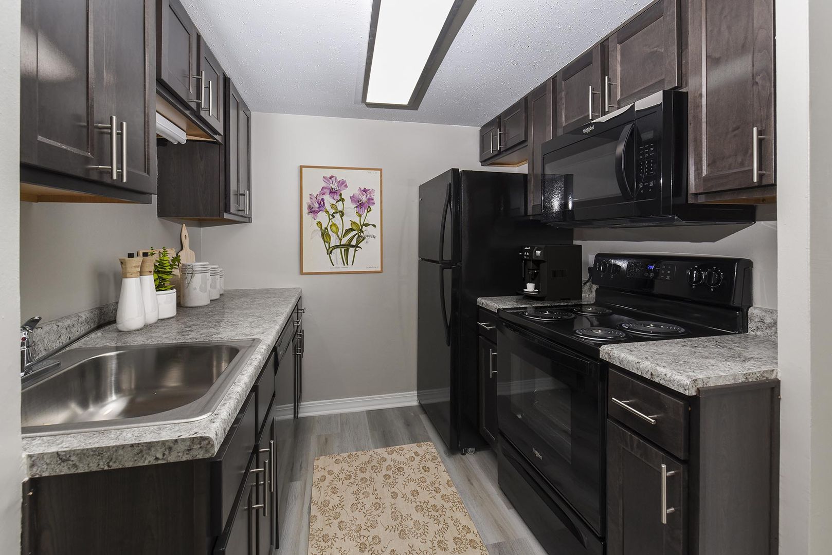 The George Apartment Homes 4 of 20