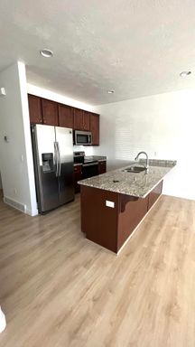 3 Bedroom/2 Bathroom Townhome In Bluffdale
