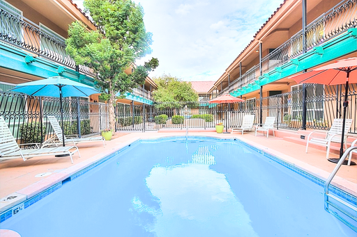 1/2 Off 1st Months Rent! Welcome to Sandia Shadows! Lovely 2 Bedroom, 2 Bath In The NE! – photo 1