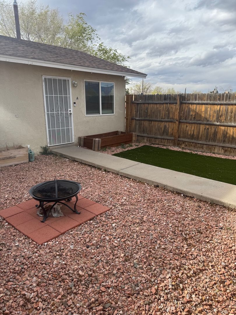 Albuquerque Apartment: 3440 Eastern Ave SE