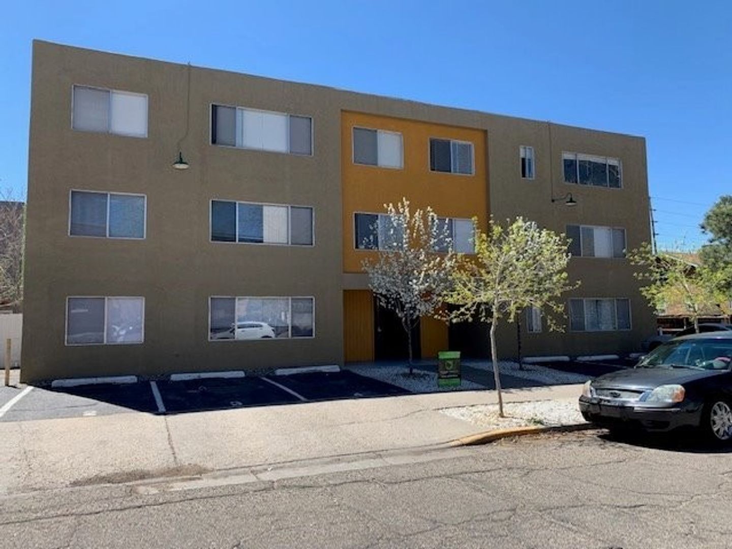Albuquerque Apartment: 802 Gold  AVE SW